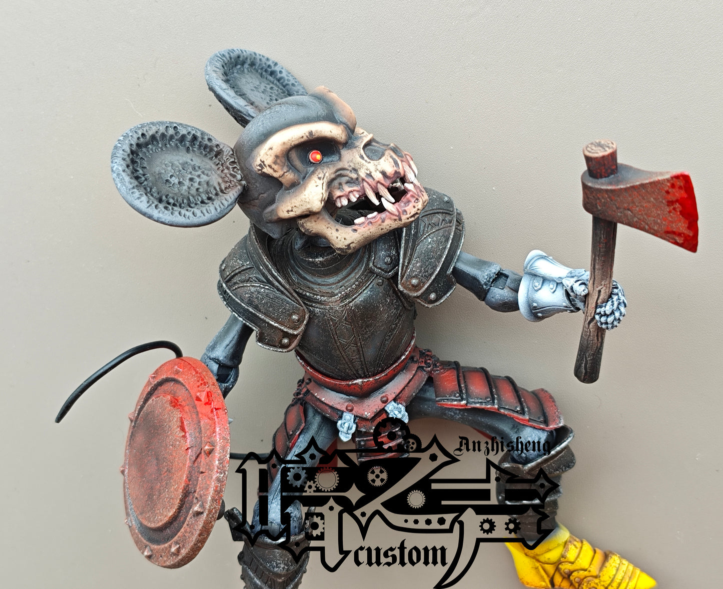 Head Carving -  White mouse skeleton Head