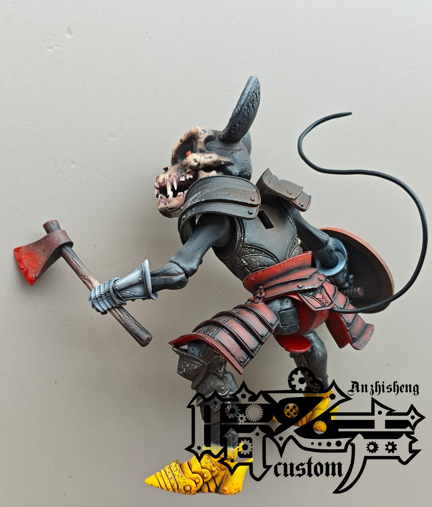 Head Carving -  White mouse skeleton Head