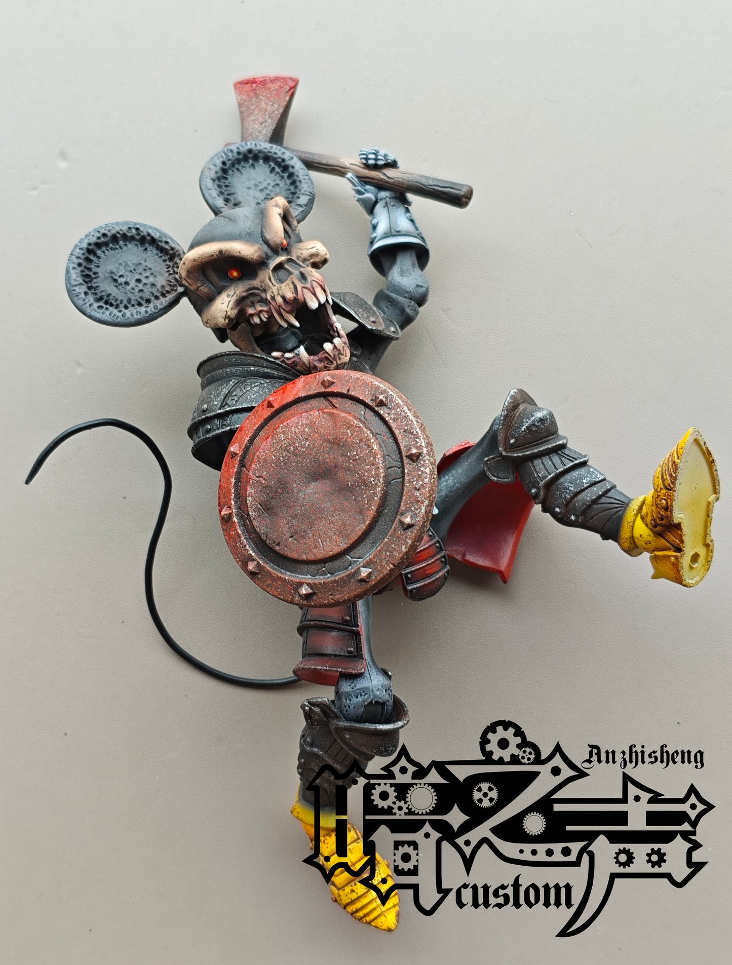 Head Carving -  White mouse skeleton Head