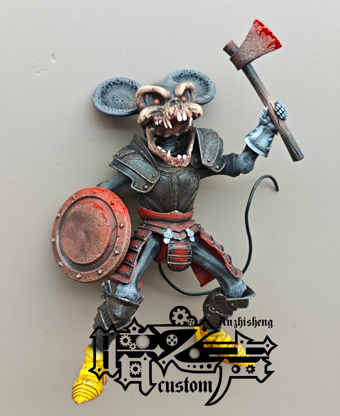 Head Carving -  White mouse skeleton Head