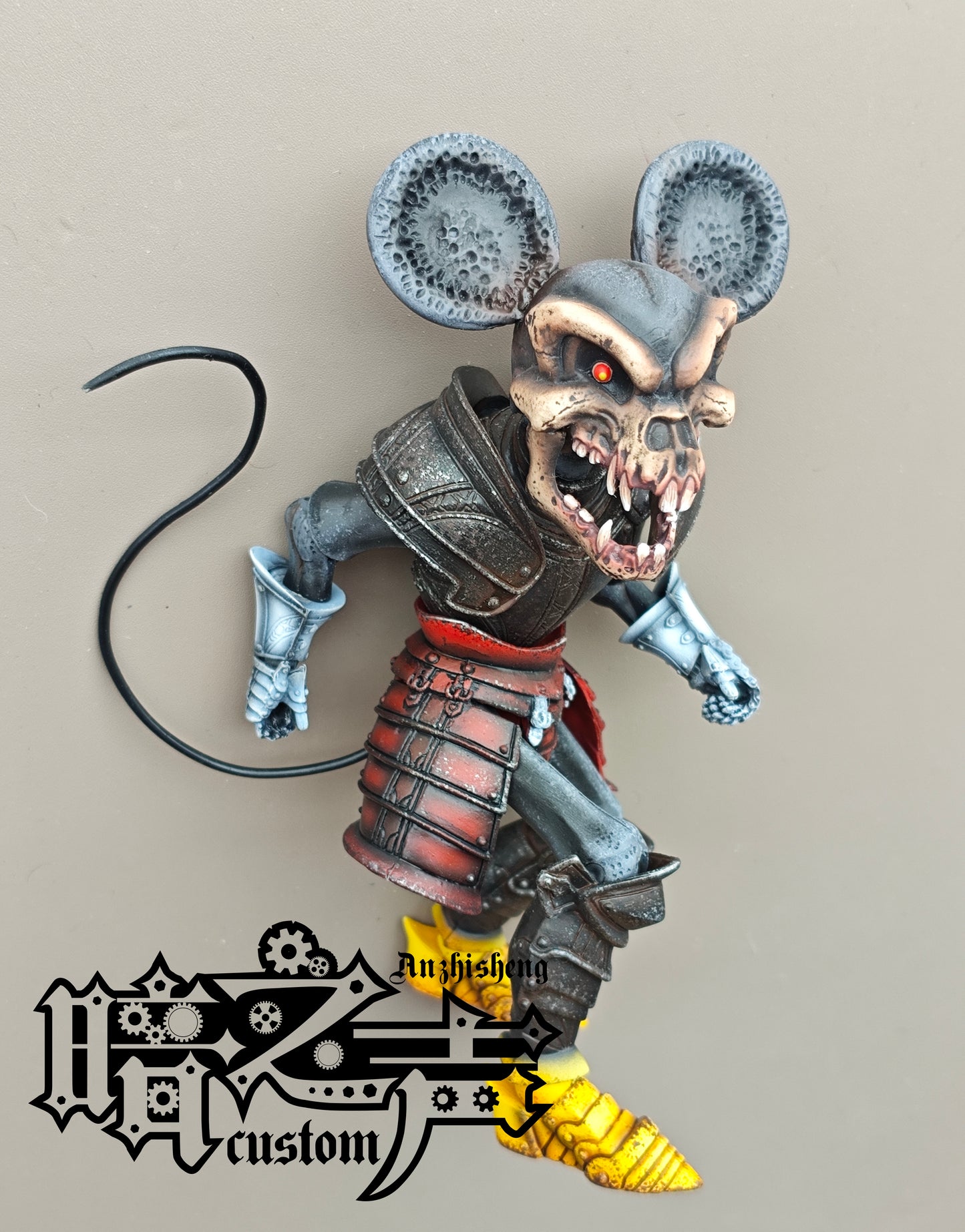 Head Carving -  White mouse skeleton Head