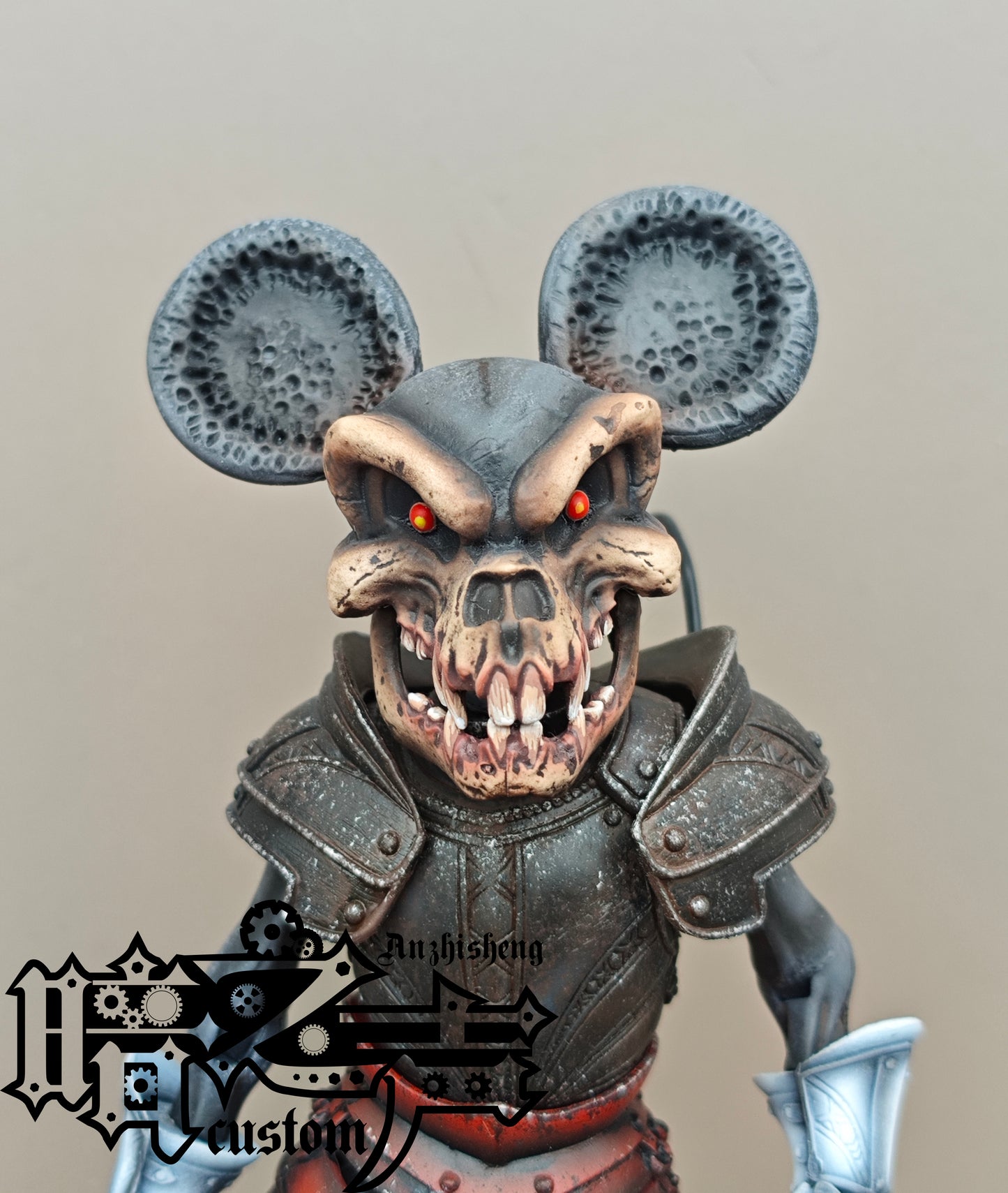 Head Carving -  White mouse skeleton Head