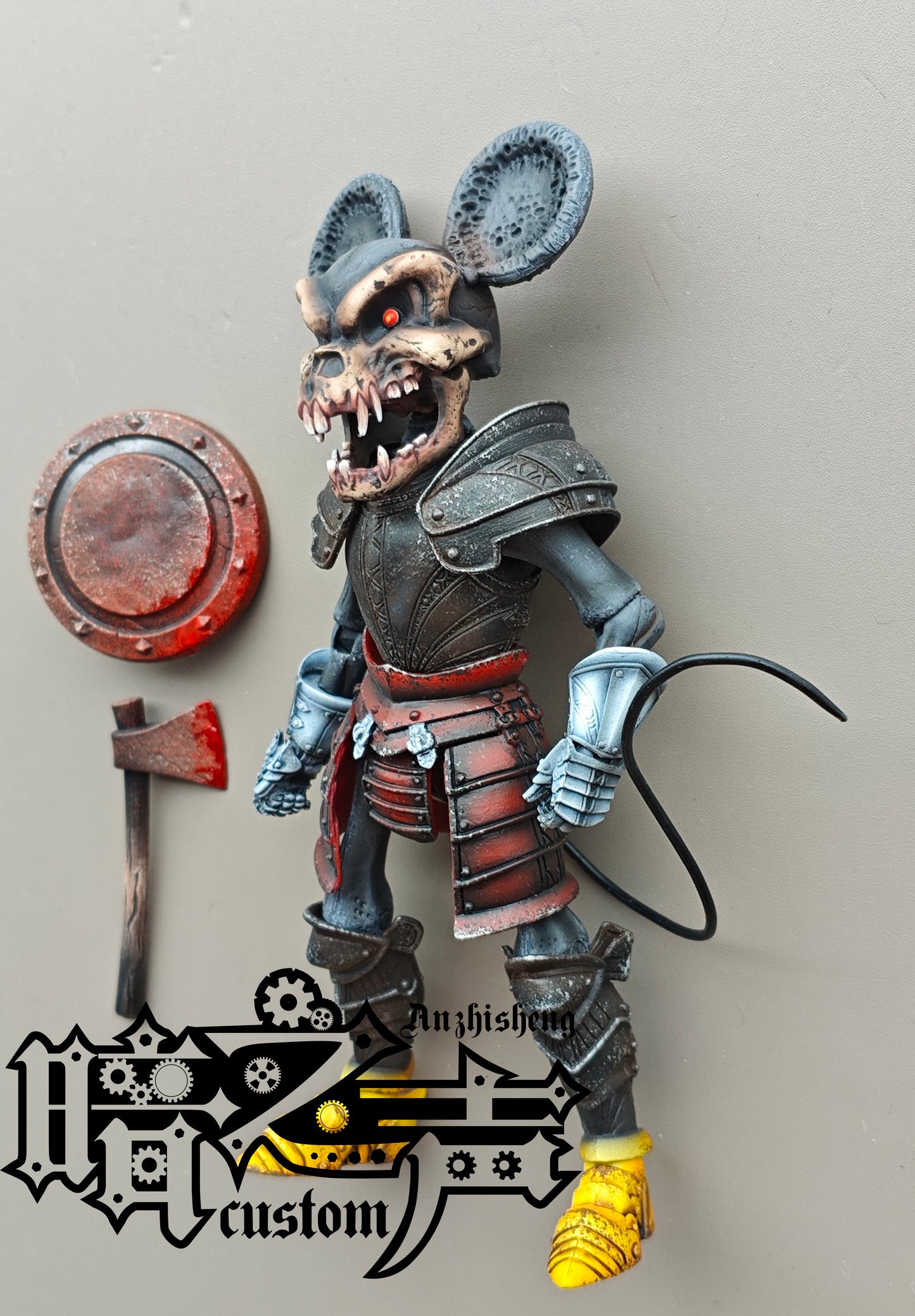 Head Carving -  White mouse skeleton Head